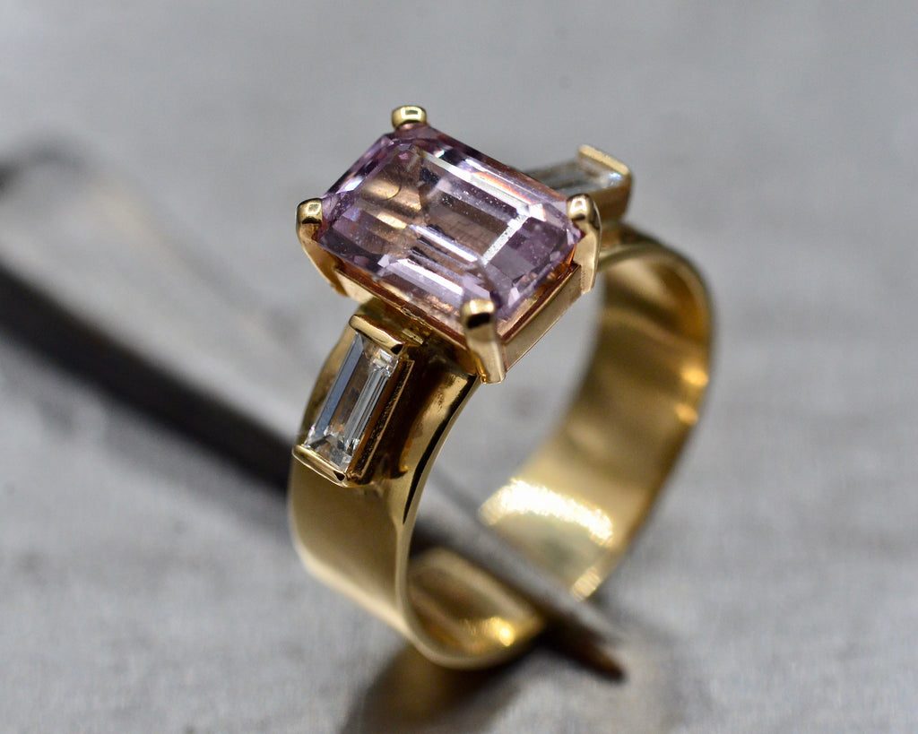 Buy 0.8 Carat Round cut 18K Rose Gold Tsavorite Engagement Ring Ashley |  GLAMIRA Jewelry